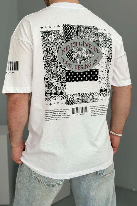 T-SHIRT NJË NGJYRËSH ME DIZAJN PËR MESHKUJ NË NGJYRËN E BARDHË - 4