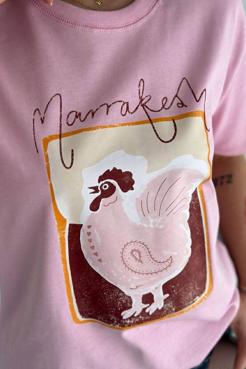 T-SHIRT NJE NGJYRESH ME IMAZH PER FEMRA NE NGJYRE ROZE - 3