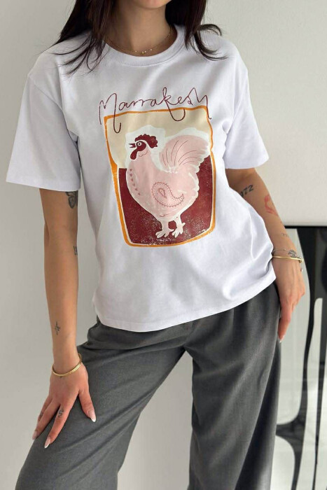 T-SHIRT NJE NGJYRESH ME IMAZH PER FEMRA NE NGJYRE TE BARDHE - 2