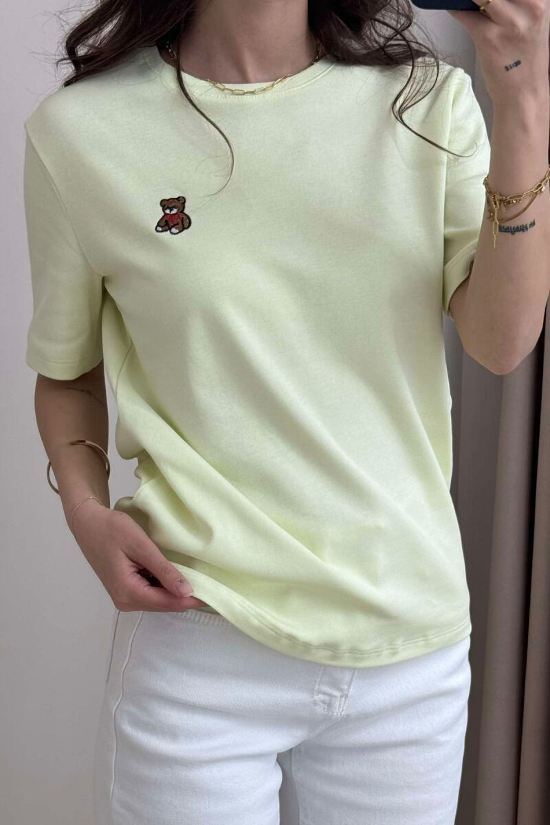 T-SHIRT NJË NGJYRËSH ME IMAZHIN E ARUSHIT PËR FEMRA NË NGJYRËN JESHILE E ZBARDHUR - 3