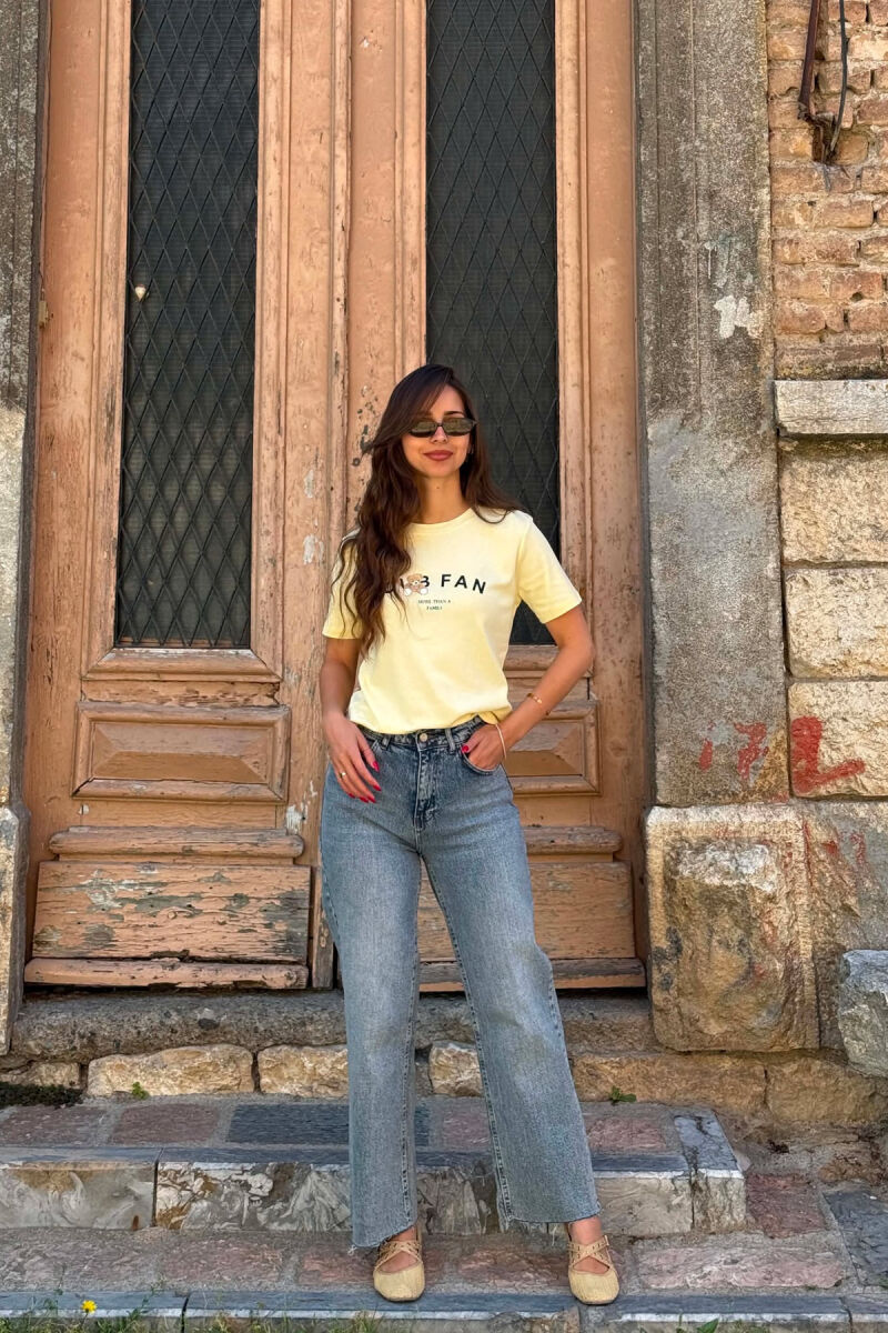 T-SHIRT NJE NGJYRESH ME LOGO DHE SHKRIME PER FEMRA NE NGJYRE LIMON - 3