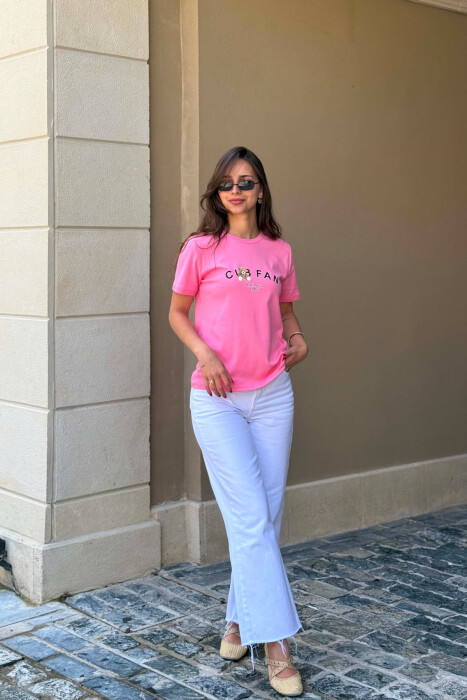 T-SHIRT NJE NGJYRESH ME LOGO DHE SHKRIME PER FEMRA NE NGJYRE ROZE - 2