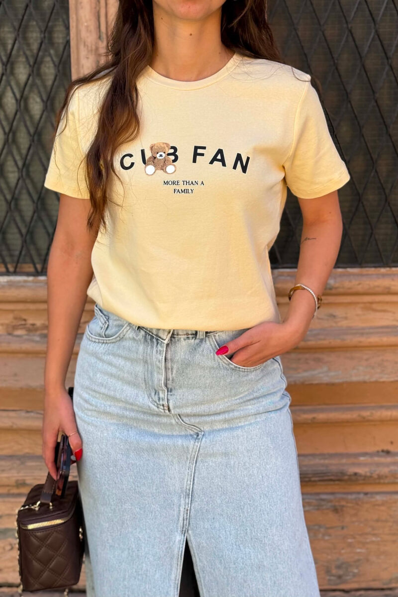 T-SHIRT NJE NGJYRESH ME LOGO DHE SHKRIME PER FEMRA NE NGJYRE TE VERDHE - 3