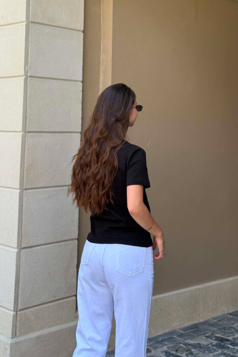 T-SHIRT NJE NGJYRESH ME LOGO DHE SHKRIME PER FEMRA NE NGJYRE TE ZEZE - 4