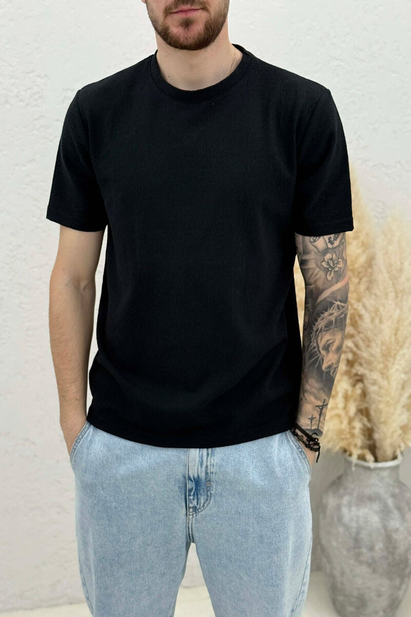 T-SHIRT NJE NGJYRESH PER MESHKUJ NE NGJYRE TE ZEZE - 4