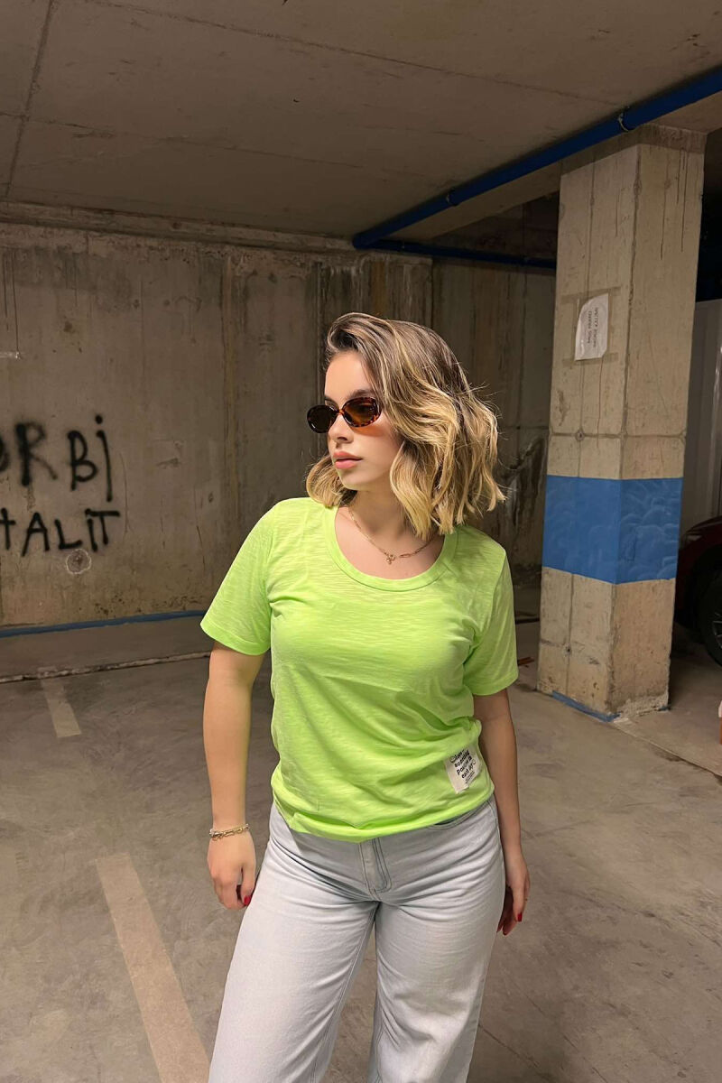 T-SHIRT NJË NGJYRËSHE PËR FEMRA NË NGJYRË NEON - 1