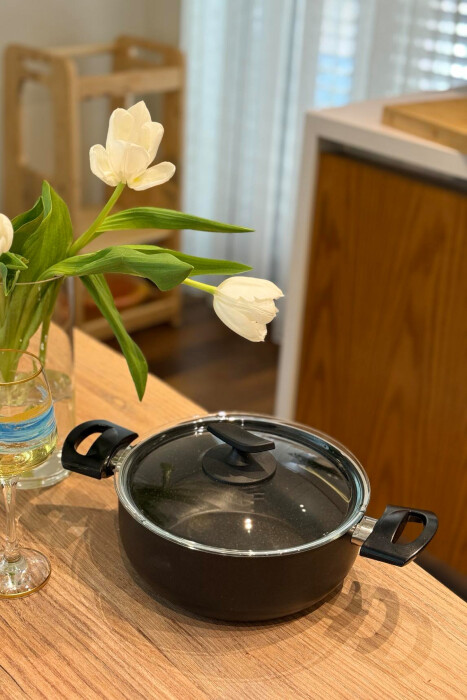 TENXHERE ME KAPAK QELQI 22CM NË NGJYRËN E ZEZË - 4