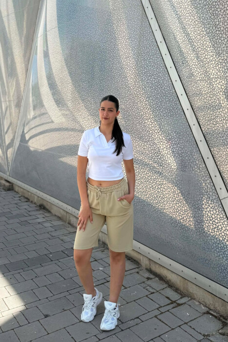 TEXTURED ONE COLOR WOMAN SHORTS LIGHT BEIGE/BZHZB - KLAUDIO FASHION