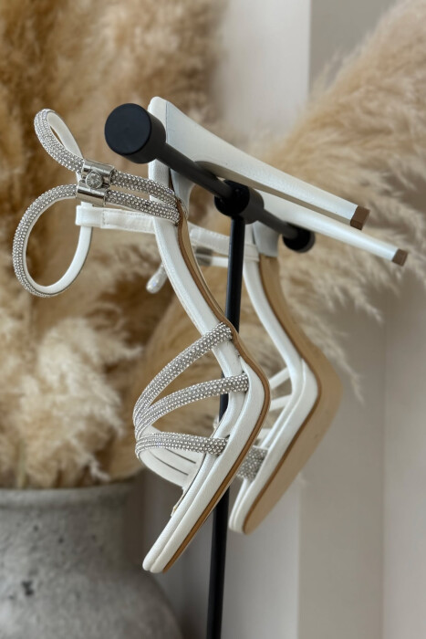 THIN HIGH HEEL DIAMOND DETAILS WOMEN SANDALS WHITE-E BARDHE - 3