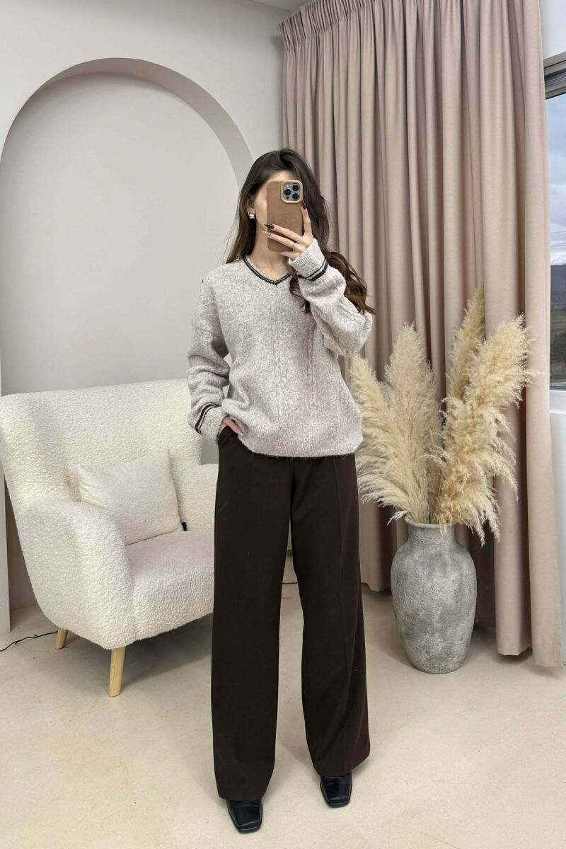 TRIKO E THJESHTE ME JAKE V PER FEMRA NE NGJYRE BEZHE - 1