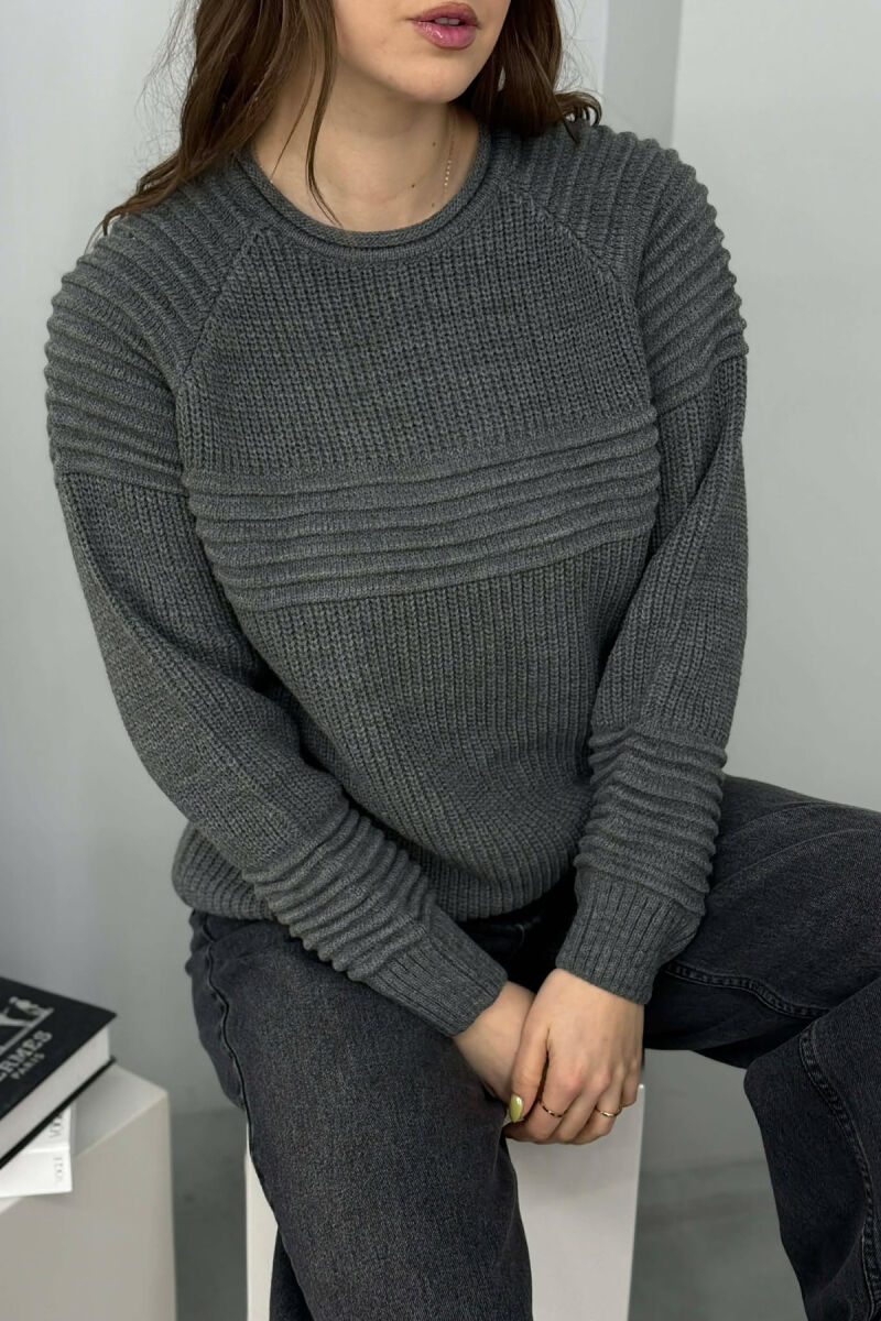 TRIKO E THJESHTE PER FEMRA NE NGJYRE GRI TE ERRET - 4