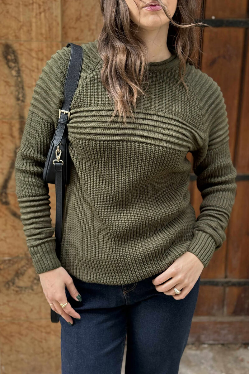 TRIKO E THJESHTE PER FEMRA NE NGJYRE JESHILE TE ERRET - 4