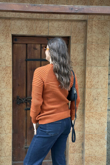 TRIKO E THJESHTE PER FEMRA NE NGJYRE TULLE - 4