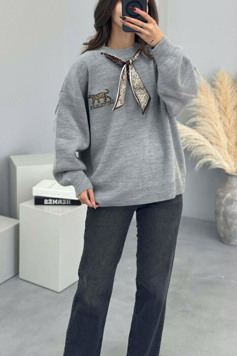 TRIKO ME DETAJIN E SHALLIT DHE ME IMAZH LEOPARDI PER FEMRA NE NGJYRE GRI - 4