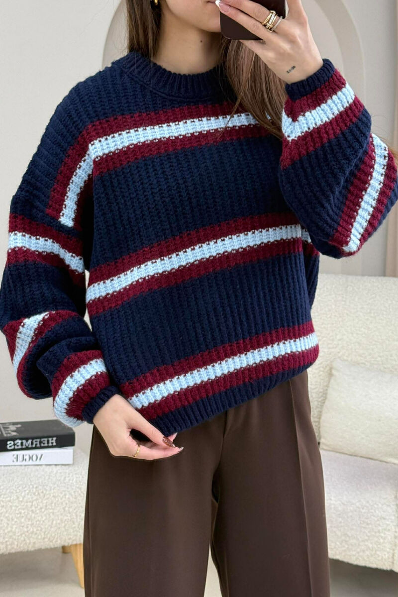 TRIKO ME DIZAJN ME VIJA ME JAKE RRETHORE PER FEMRA NE NGJYRE BLU TE ERRET - 2