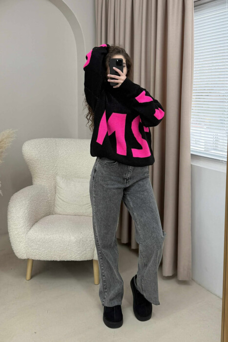 TRIKO ME JAKË GOLF DHE DIZANJ ME SHKRIM 2M PËR FEMRA NË NGJYRËN E ZEZË - 1