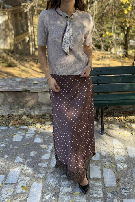 TRIKO ME MËNGË TË SHKURTRA DHE ME DETAJIN E SHALLIT PËR FEMRA NË NGJYRË BEZHË - 5