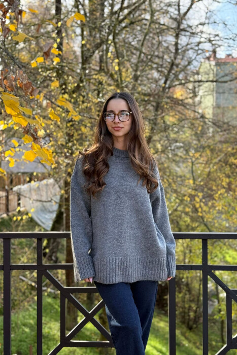 TRIKO NJE NGJYRESHE ME JAKE TE RRUMBULLAKET PER FEMRA NE NGJYRE GRI TE ERRET - KLAUDIO FASHION