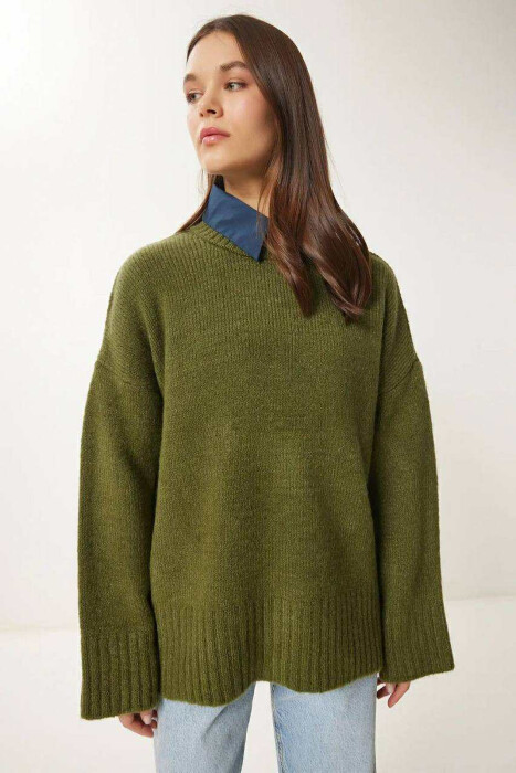 TRIKO NJE NGJYRESHE ME JAKE TE RRUMBULLAKET PER FEMRA NE NGJYRE ULLI 