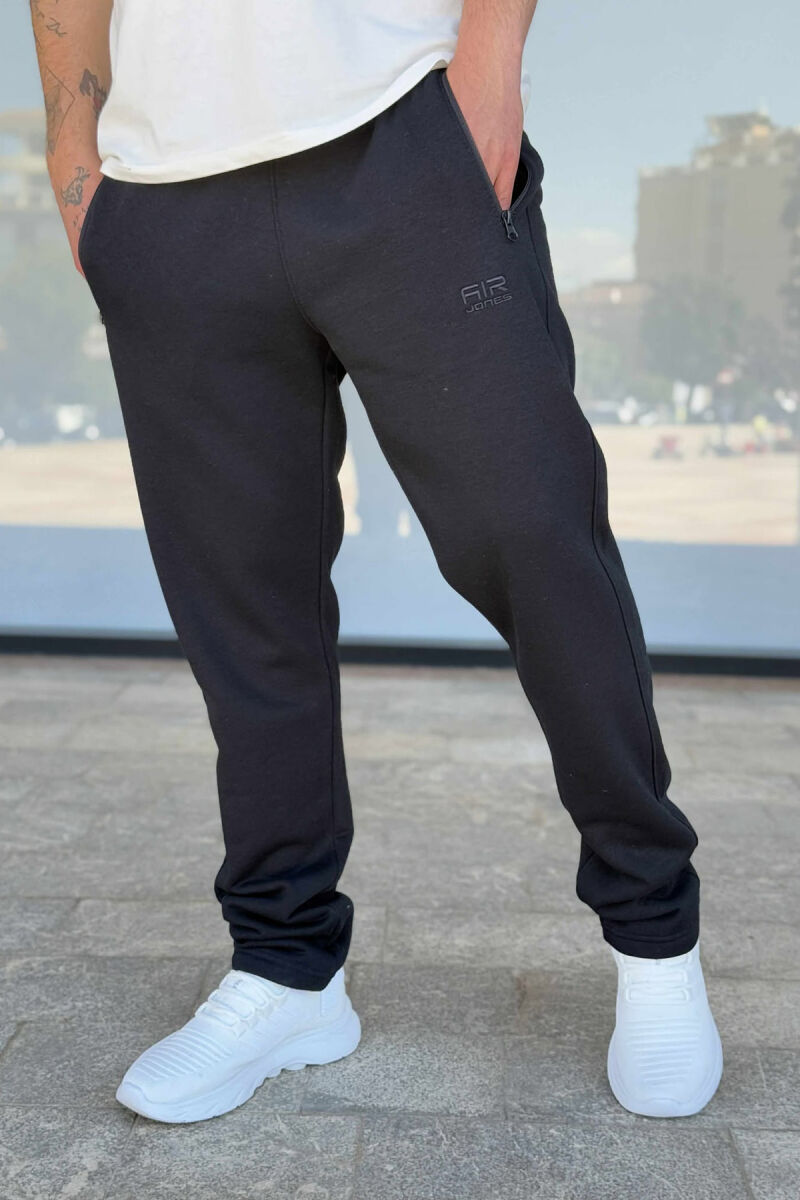 TUTA ME PUSH ME DETAJIN E XHEPIT PËR MESHKUJ NË NGJYRËN E ZEZË - 3