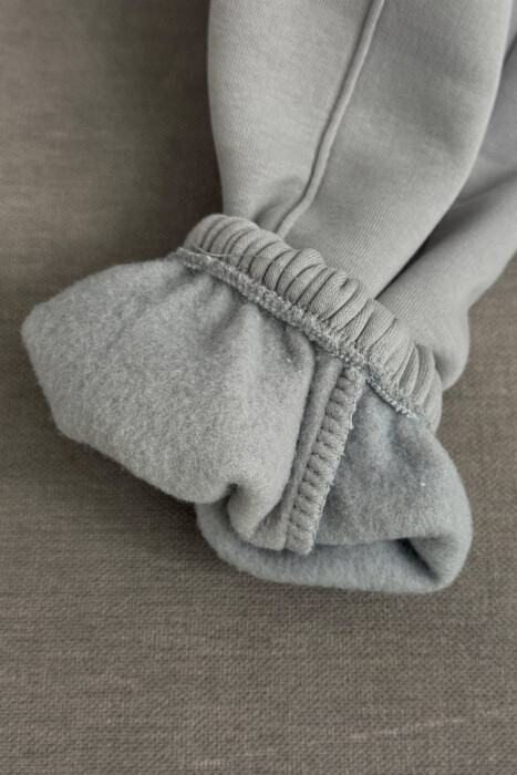 TUTA ME PUSH PËR FEMRA NË NGJYRËN GRI HIRI - 4