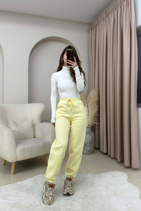 TUTA NJE NGJYRESHE ME PUSH PER FEMRA NE NGJYRE TE VERDHE - 5