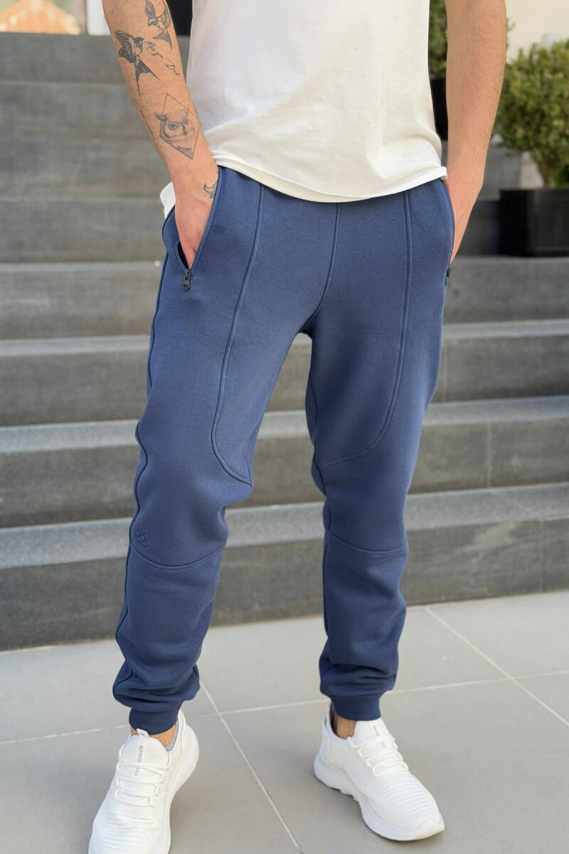 TUTA NJË NGJYRËSHE ME PUSH PËR MESHKUJ NË NGJYRËN BLU - 3