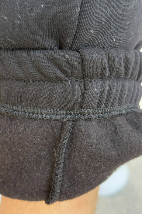 TUTA NJË NGJYRËSHE ME PUSH PËR MESHKUJ NË NGJYRËN E ZEZË - 5