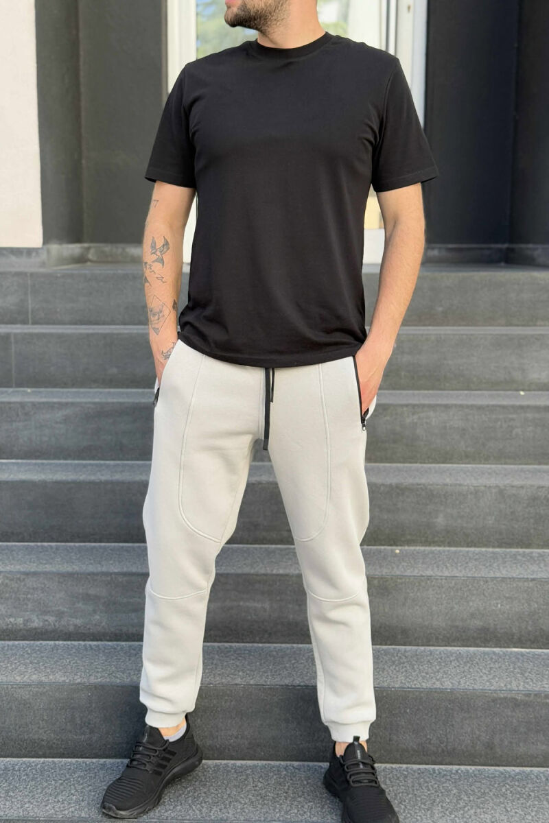 TUTA NJË NGJYRËSHE ME PUSH PËR MESHKUJ NË NGJYRËN GRI E ZBARDHUR - 2