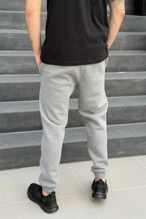 TUTA NJË NGJYRËSHE ME PUSH PËR MESHKUJ NË NGJYRËN GRI - 4