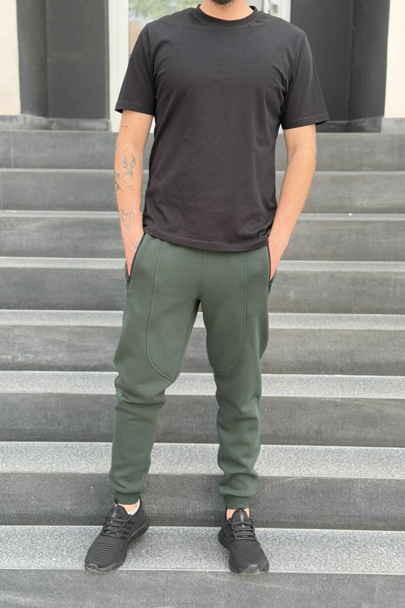 TUTA NJË NGJYRËSHE ME PUSH PËR MESHKUJ NË NGJYRËN JESHILE - 2