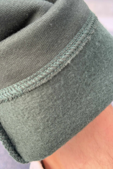 TUTA NJË NGJYRËSHE TË THJESHTA ME PUSH PËR MESHKUJ NË NGJYRËN JESHILE - 5