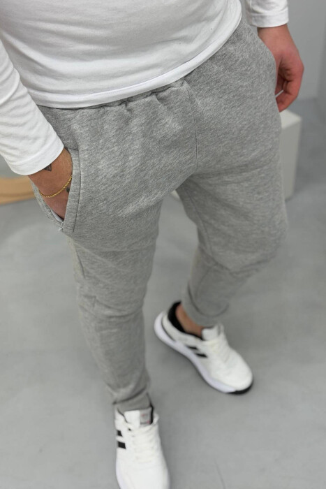 TUTA TË THJESHTA ME PUSH PËR MESHKUJ NË NGJYRËN GRI TË ZBARDHUR - 5