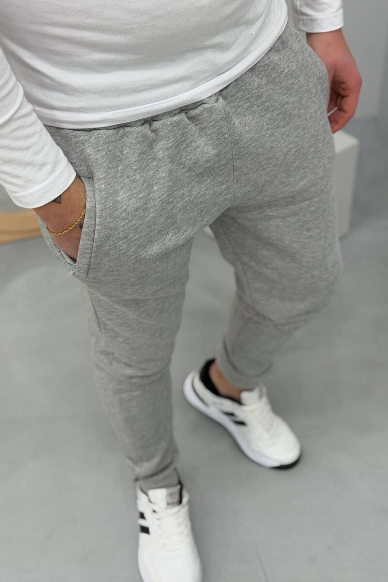 TUTA TË THJESHTA ME PUSH PËR MESHKUJ NË NGJYRËN GRI TË ZBARDHUR - 5