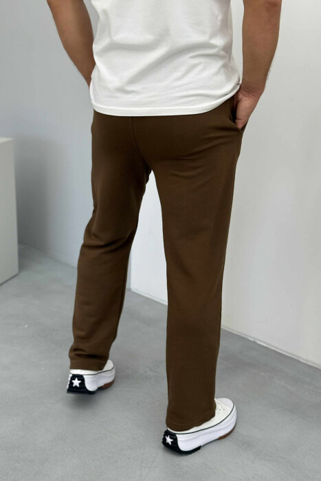 TUTA TË THJESHTA NJË NGJYRËSHE ELASTIKE NË BELI PËR MESHKUJ NË NGJYRËN KAFE - 2