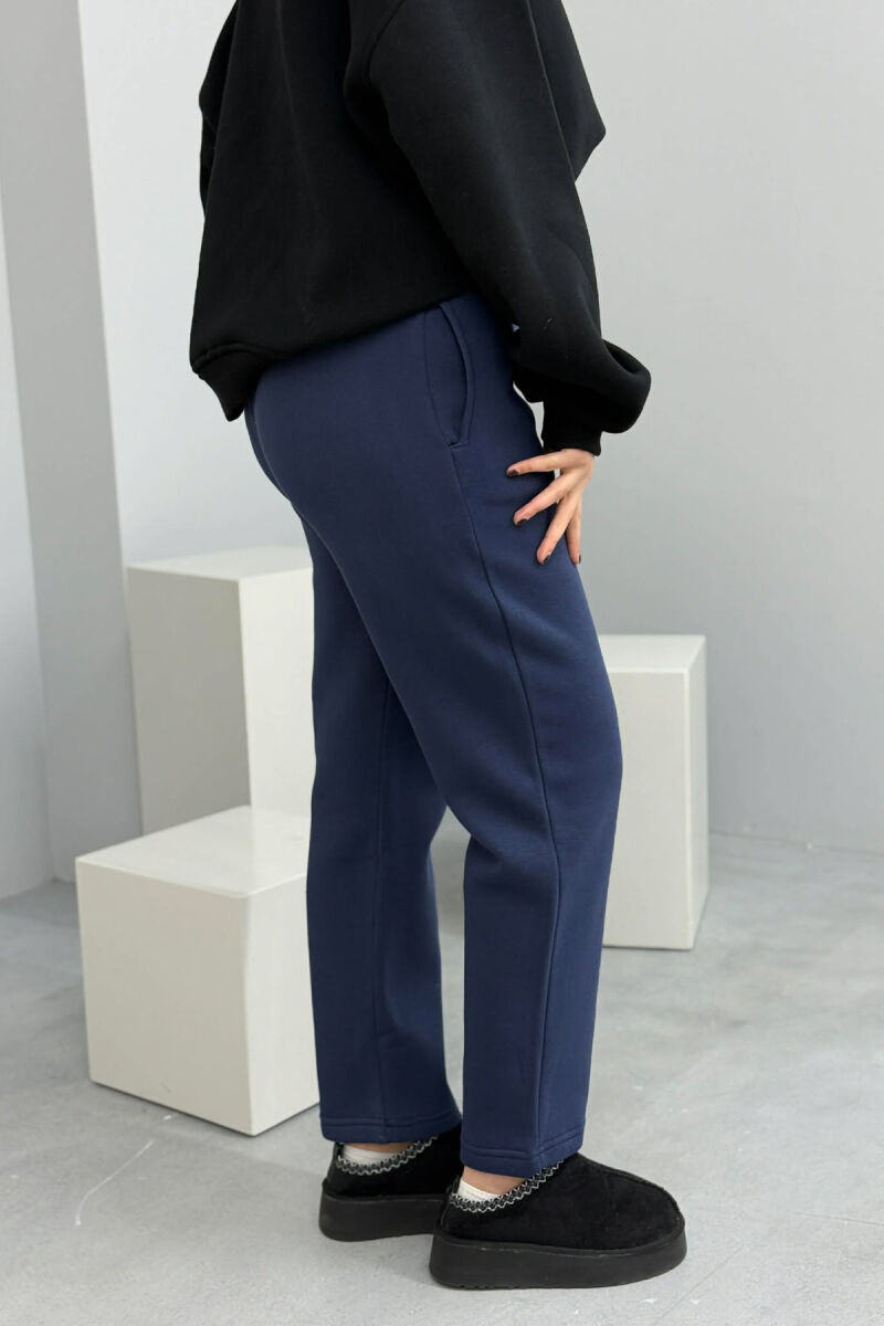 ONE COLOR SIMPLE FLUFFY WOMEN SWEATPANTS DARK BLUE/BEE - 3