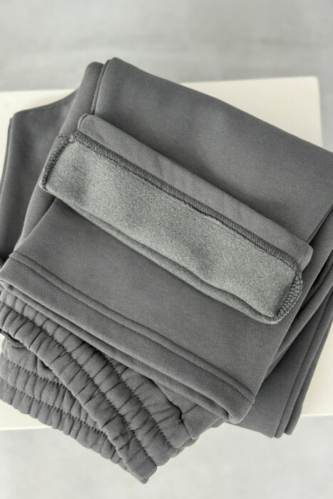 TUTA TE THJESHTA NJE NGJYRESHE ME PUSH PER FEMRA NE NGJYRE GRI TE ERRET - 4