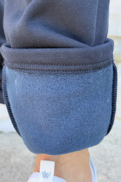 TUTA TË THJESHTA NJË NGJYRËSHE ME PUSH PËR MESHKUJ NË NGJYRËN BLU TË ERRËT - 5