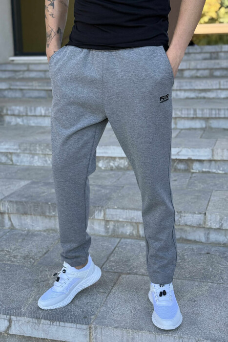 TUTA TE THJESHTA NJE NGJYRESHE PER MESHKUJ NE NGJYRE GRI - KLAUDIO FASHION