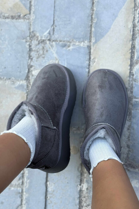 UGG TË SHKURTRA ME PLATFORMË TË LARTË PËR FEMRA NË NGJYRËN GRI - 3