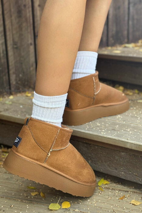 UGG TË SHKURTRA ME PLATFORMË TË LARTË PËR FEMRA NË NGJYRËN KAFE - 4