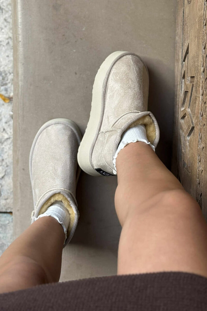 UGG TË SHKURTRA ME PLATFORMË TË LARTË PËR FEMRA NË NGJYRËN KREM - 3