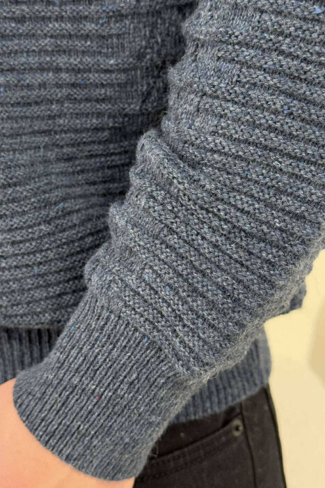 V NECK MEN SWEATER BLUE/BLU - 2