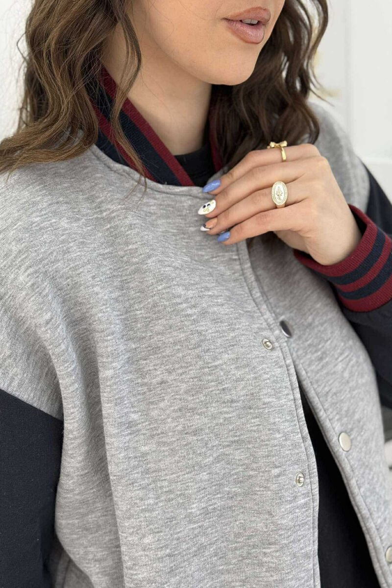 XHAKETË BOMBER E THJESHTË ME PUSH PËR FEMRA NË NGJYRËN GRI ME BLU E ERRËT - 4