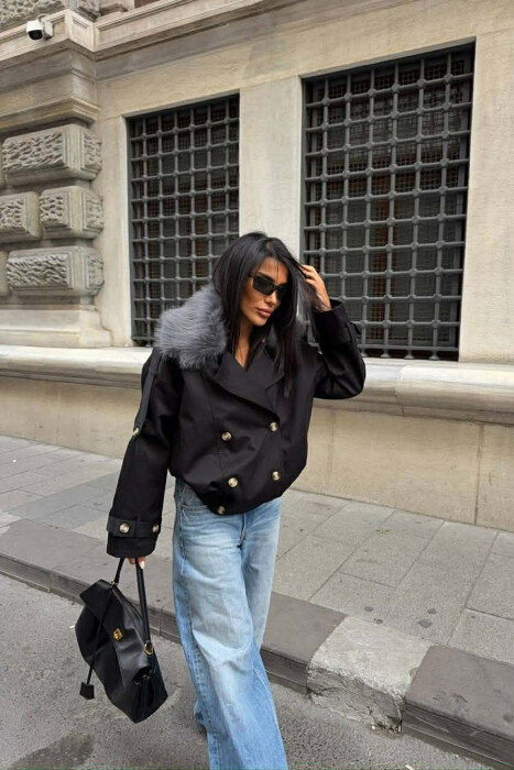 XHAKETË E SHKURTËR ME DETAJE BUTONASH DHE JAKË ME PUSH PËR FEMRA NË NGJYRË TE ZEZE - 8