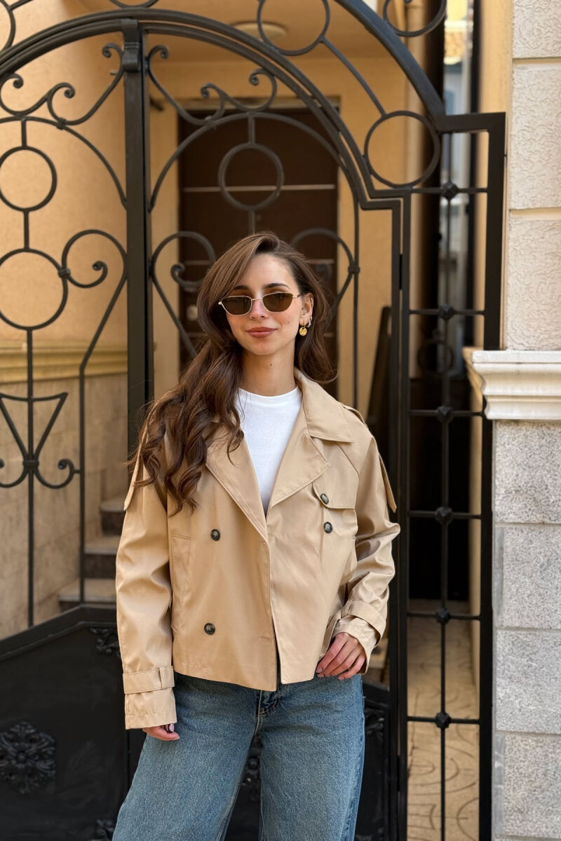 XHAKETE E SHKURTER NJE NGJYRESHE PER FEMRA NE NGJYRE BEZHE - 1