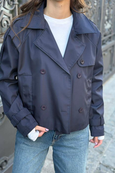 XHAKETE E SHKURTER NJE NGJYRESHE PER FEMRA NE NGJYRE BLU - 4