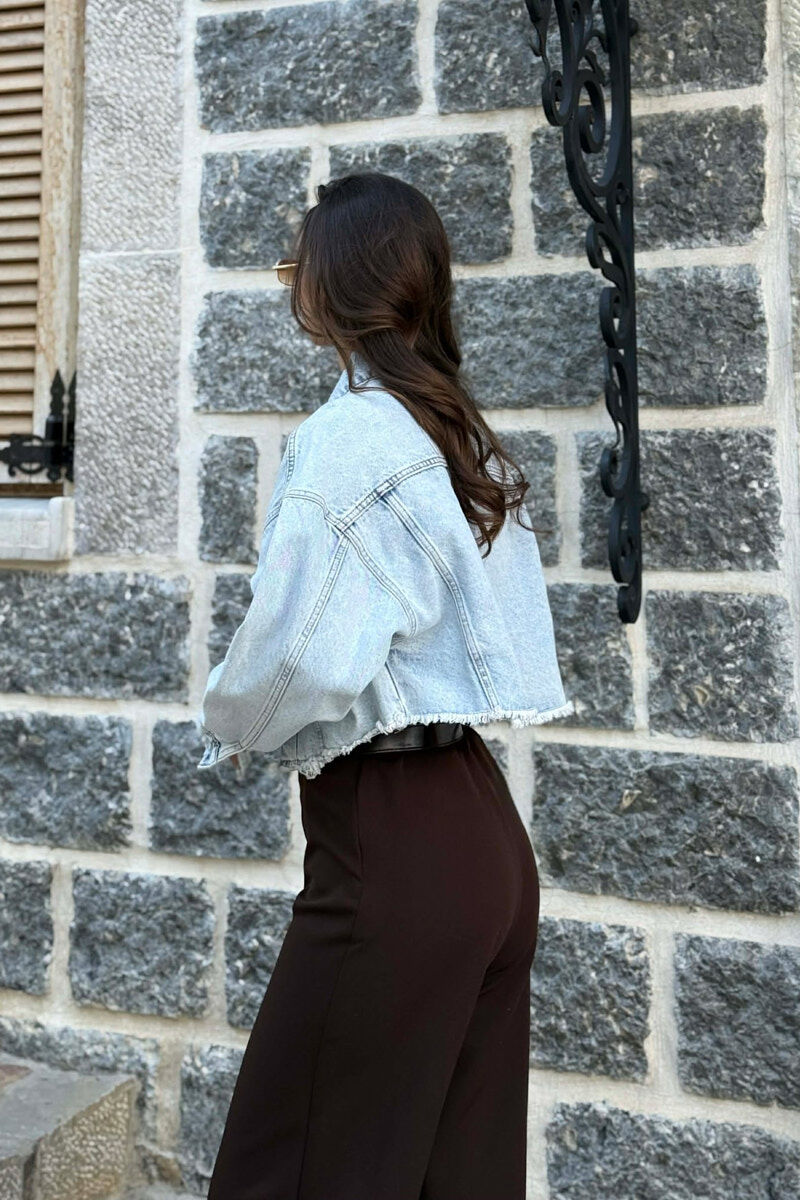 XHAKETE E SHKURTER XHINS PER FEMRA NE NGJYRE BABY BLU - 5