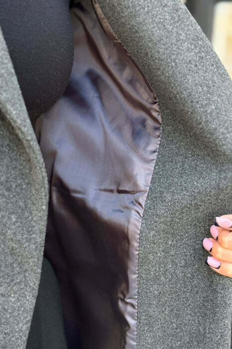 XHAKETE E THJESHTE NJE NGJYRESHE ME BUTONA PER FEMRA NE NGJYRE GRI TE ERRET - 6