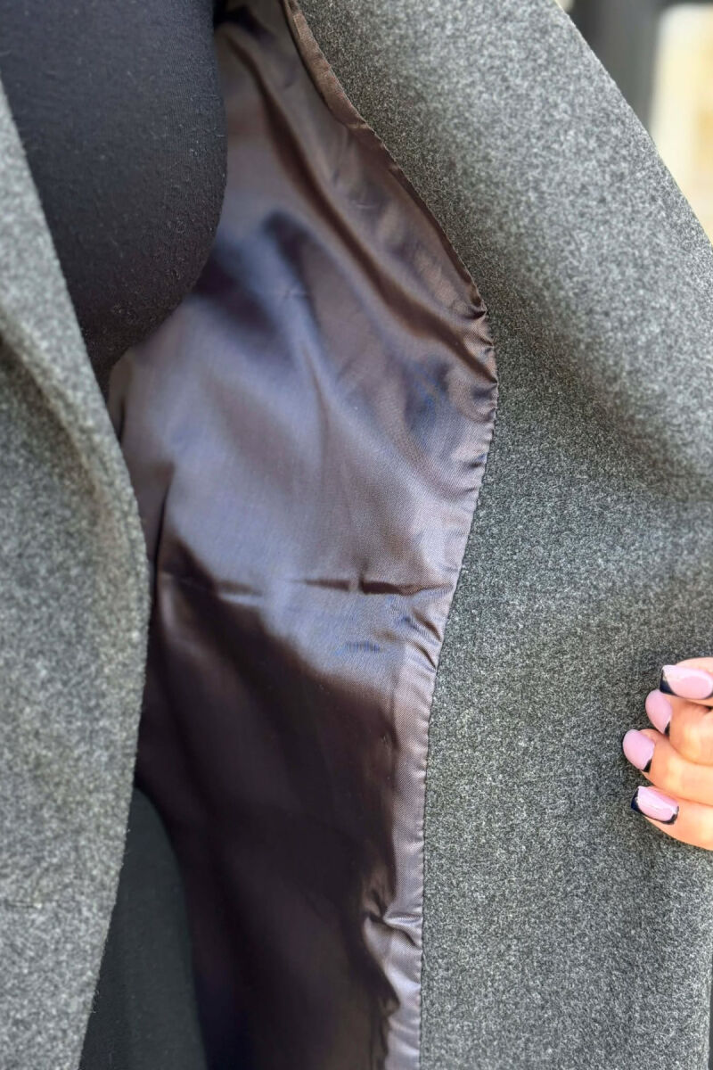 XHAKETE E THJESHTE NJE NGJYRESHE ME BUTONA PER FEMRA NE NGJYRE GRI TE ERRET - 6